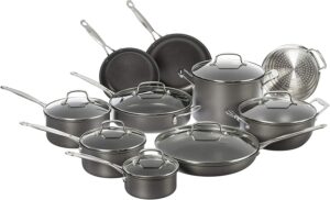 最耐用的不粘锅炊具套装 Cuisinart Chef's Classic Non-Stick Hard Anodized 17 Piece Set