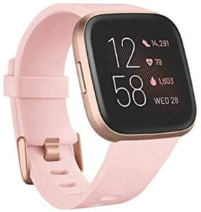 非常受女性爱戴的一款智能手表 Fitbit Versa 2 Health and Fitness Smartwatch