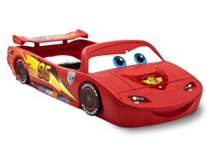 带灯光和玩具盒Disney Pixar Cars儿童床