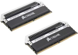 最佳 RGB 游戏内存 Corsair Dominator Platinum 16GB Memory