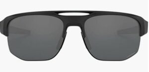 具有尖端技术：Oakley Mercenary Low Bridge Fit Sunglasses