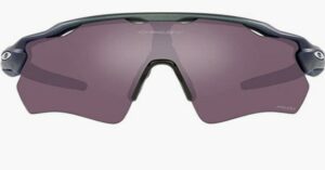 适合想要极致色彩对比和细节的高尔夫球手：OakleyRadar Ev Path Sunglasses