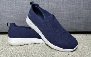 我穿着这双Skechers鞋走了 27 英里，从未感觉到累！